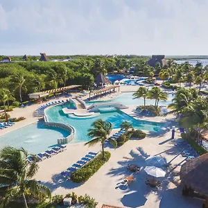 Bluebay Grand Esmeralda Rezort